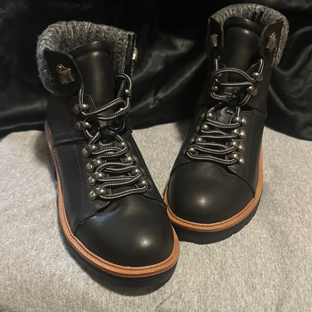 MIA Black and Gray Winter Boots with Ankle Height and Minimalist Design